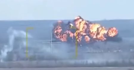 Brawurowa akcja. Ukraińscy spadochroniarze zestrzelili rosyjski Su-25