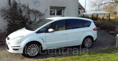 Ul. Turkusowa: Kto widział skradzionego Forda S-Max? Nr. rej LU 372FL