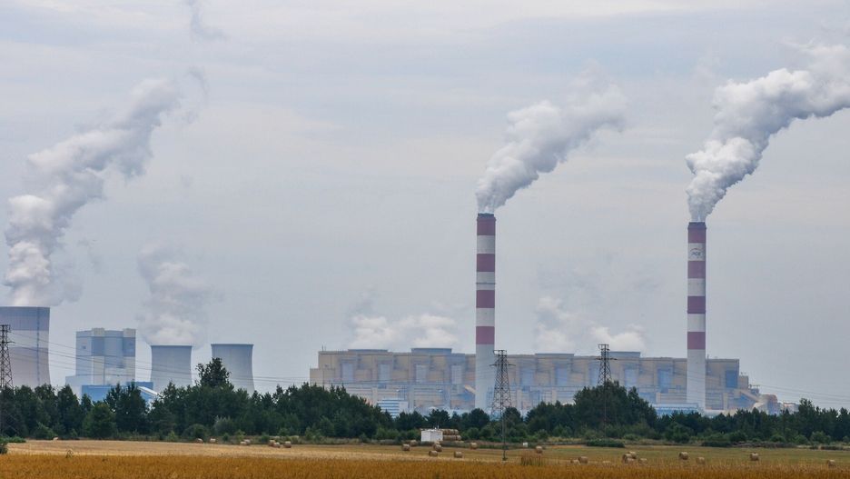 Ceny prądu rosną. To m.in. efekt wyższych kosztów emisji CO2