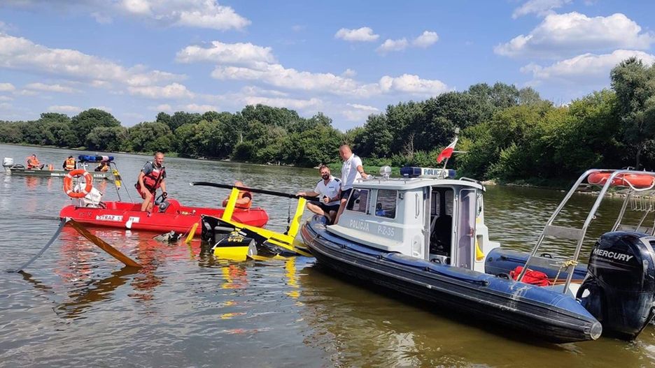 Sady na Mazowszu. Śmigłowiec runął do Wisły