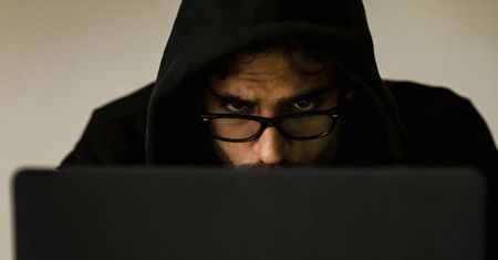 Cyberbezpieczeństwo w sieci. Jak dobrze znasz cyfrowy świat?