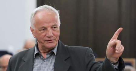 Jan Rulewski o Donaldzie Tusku: "Wróci w podwójnej czy nawet potrójnej roli"