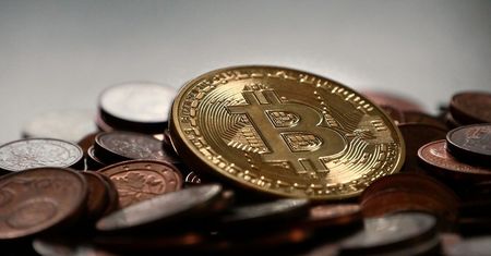 Szef francuskiego banku centralnego twierdzi, że waluty cyfrowe nie mogą być prywatne