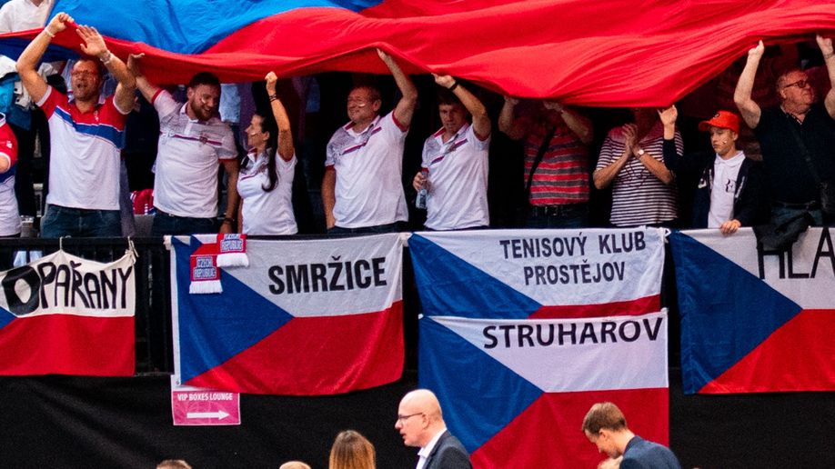 Czeska waluta rośnie w siłę i wypada lepiej niż polski złoty