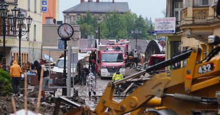 Burmistrz Kłodzka: Nie było informacji, że woda idzie na nas