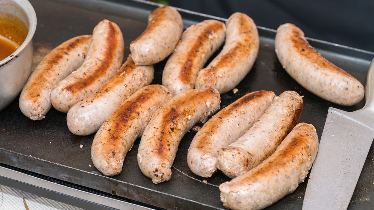 Biała kiełbasa jest nieodłącznym elementem polskiej Wielkanocy