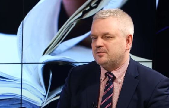 Atakował przeciwników PO i otrzymywał pieniądze z partii. "Nie dostałem złotówki za komentarze"