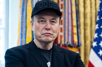 AI napisze historię starożytnego Rzymu? Elon Musk zainwestował