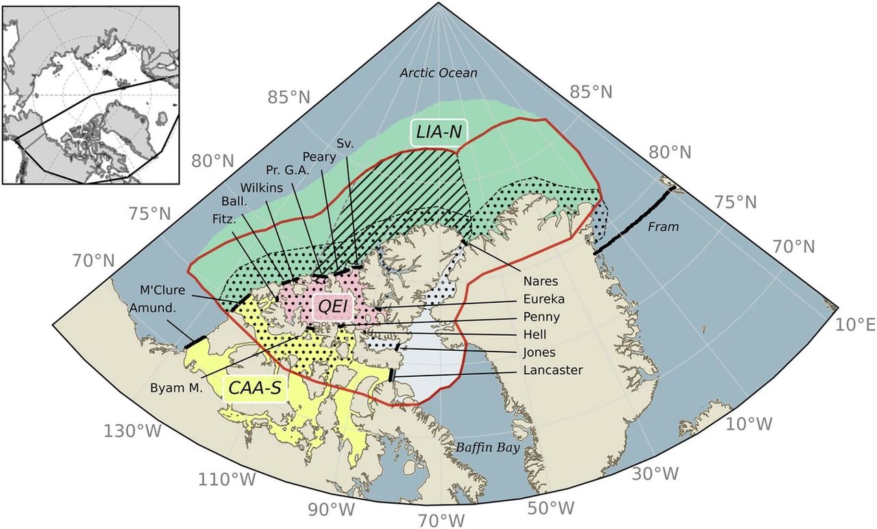 Mapa Ostatniego Obszaru Lodu Arktyki (czerwony kontur) / WWF. Mapa obejmuje Wyspy Królowej Elżbiety (QEI, czerwony), region na północ od kanadyjskiego archipelagu Arktycznego (LIA-N, zielony) i części CAA-South (żółty), z głównymi bramami łączącymi LIA-N, QEI, CAA-S (pomarańczowy) i Zatokę Północną Baffin (białą).