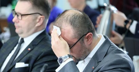 Co się działo z Jabłońskim? Gorąco na komisji do spraw wyborów kopertowych