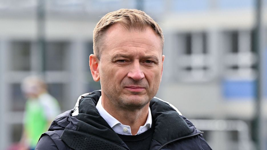 Minister Nitras o modernizacji orlik�w
Fot. Artur Barbarowski/East News, Krakow, 26.02.2024. Konferencja prasowa Ministra Sportu i Turystyki Slawomira Nitrasa w SP numer 129 w Krakowie Nowej Hucie podczas ktorej ogloszono rozstrzygniecie Programu Modernizacji Orlikow - edycja 2023. W konferencji wzial takze udzial Aleksander Miszalski - posel na sejm i kandydat na urzad Prezydenta Miasta Krakowa.
N/z: Slawomir Nitras
Artur Barbarowski