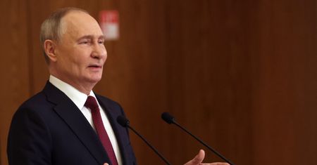 Rosjanie sięgają do podręcznika KGB. Kobiety, jako przynęta na dziennikarzy