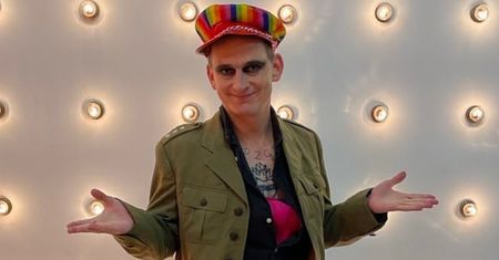 Jaś Kapela otrzymał stypendium "na pisanie piosenek do musicalu o historii zakazania aborcji w Polsce". Prawica oburzona