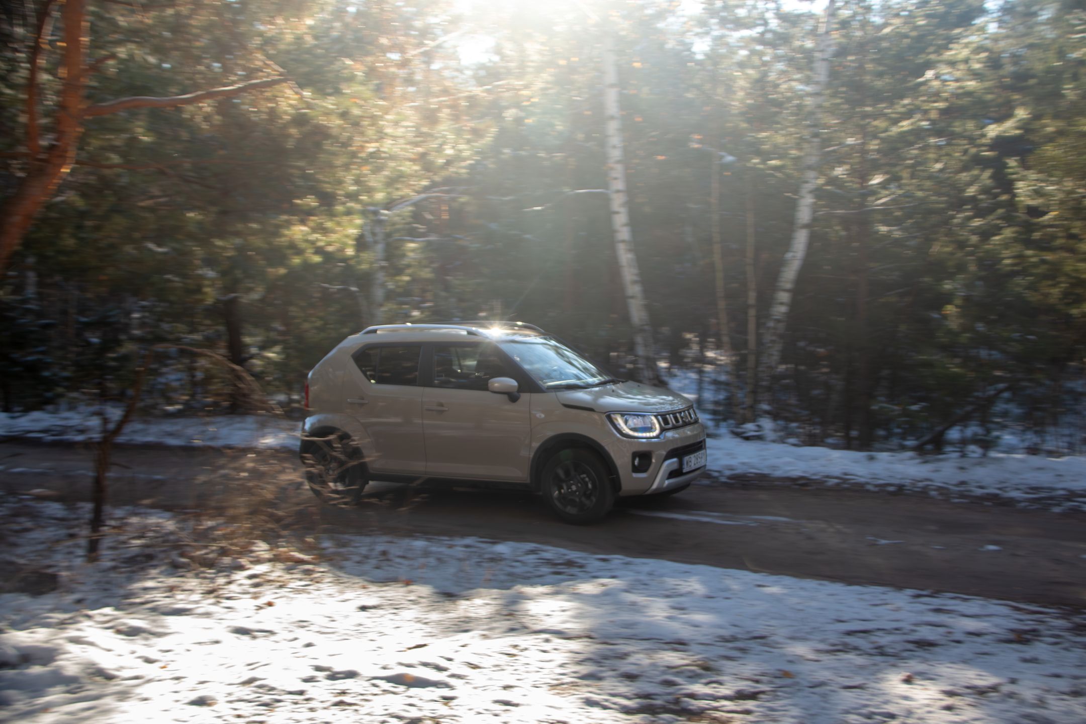 Suzuki Ignis Hybrid 2WD CVT