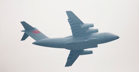Chiny coraz śmielej sobie poczynają. Wysłali 16 myśliwców