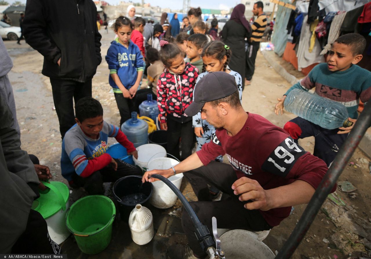 Dramatyczna sytuacja w Gazie. "Dzieci nie mają nawet siły płakać"