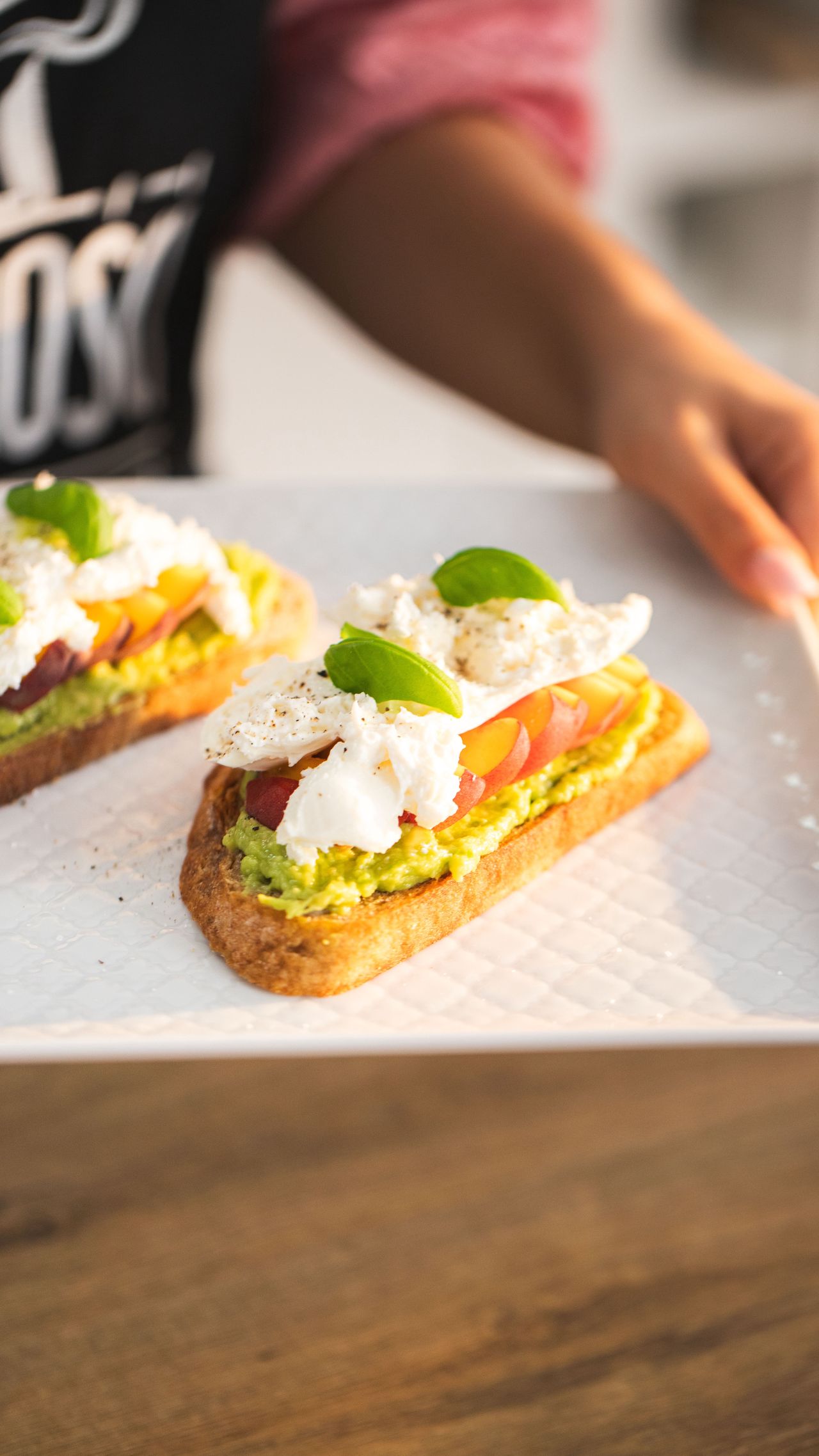 Toasts with burrata