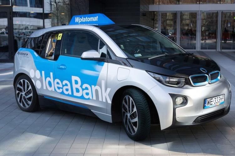 Pionierskie rozwiązanie w Polsce - BMW i3 jako mobilny wpłatomat