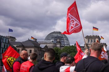 Protest pracowników Mercedes-Benz. Staną niemieckie fabryki