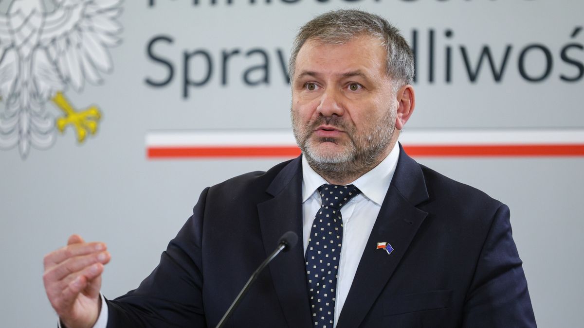 Waldemar �urek
Rafa� Guz
konferencja prasowa, ministerstwo, MS, prowadzenie pojazd�w, uprawnienia, zakaz s�dowy
