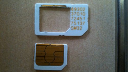 Micro-SIM jednak zbyt duży. Będzie nano-SIM 1