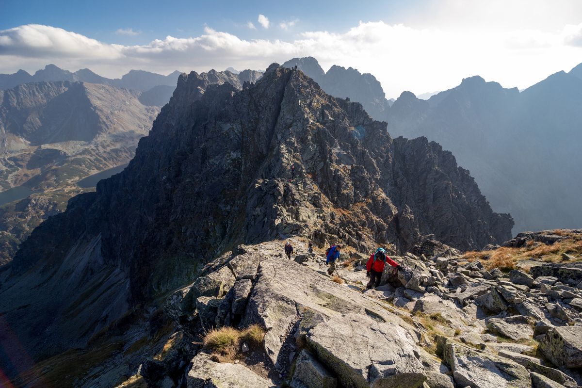 Orla Perć uchodzi za najtrudniejszy szlak w Tatrach 