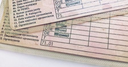 Ministerstwo szykuje wyższe kary dla jeżdżących bez prawa jazdy. Chce walczyć z cwaniakmi