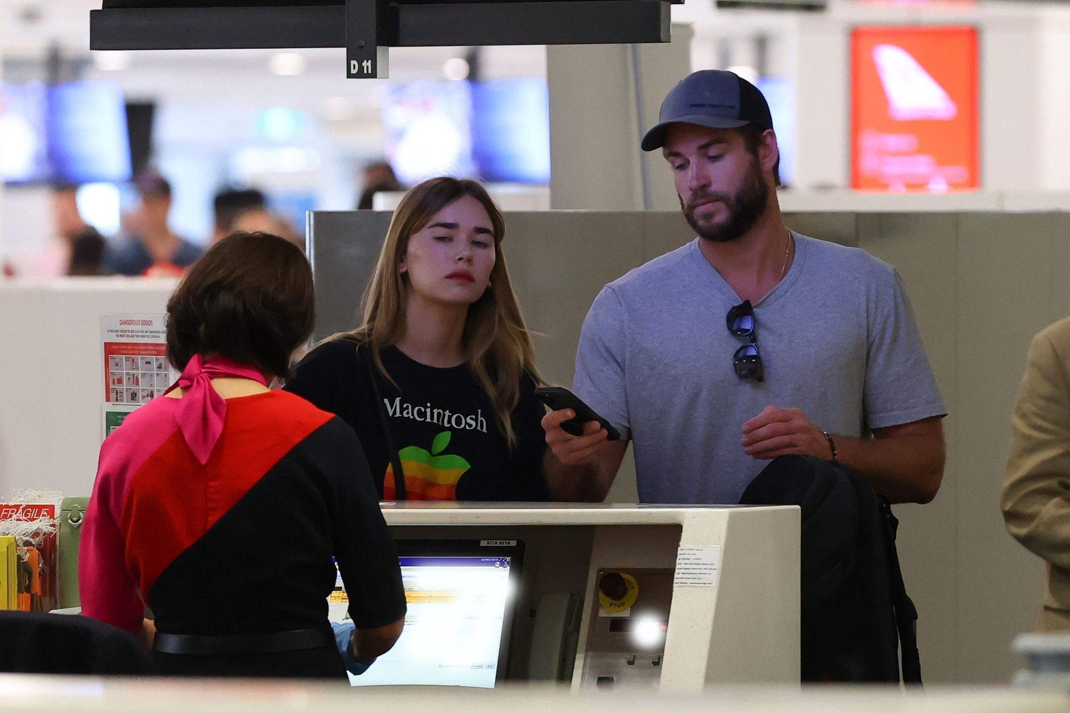 Liam Hemsworth z partnerką