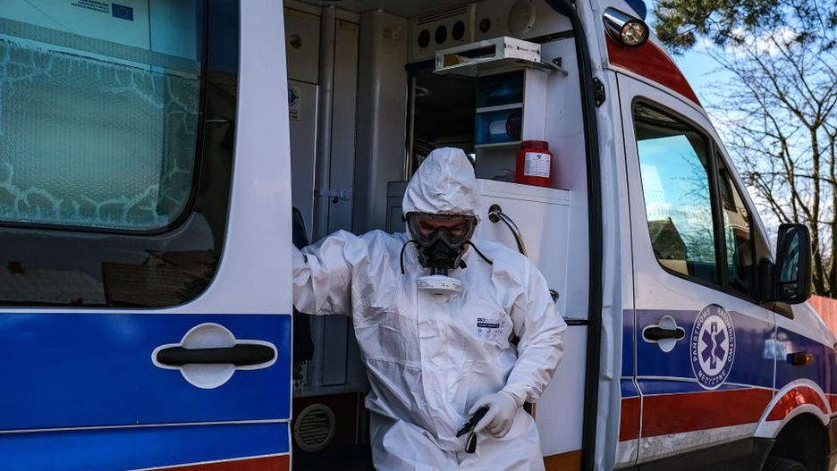 Poznań. Ewakuacja pacjentów ze szpitala tymczasowego