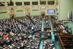 "Ja, naturlich". Poseł PiS nie dokończył swojego wystąpienia