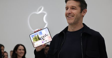 iPhone Duo zaprezentowany. Zero ekscytacji, będzie sukces