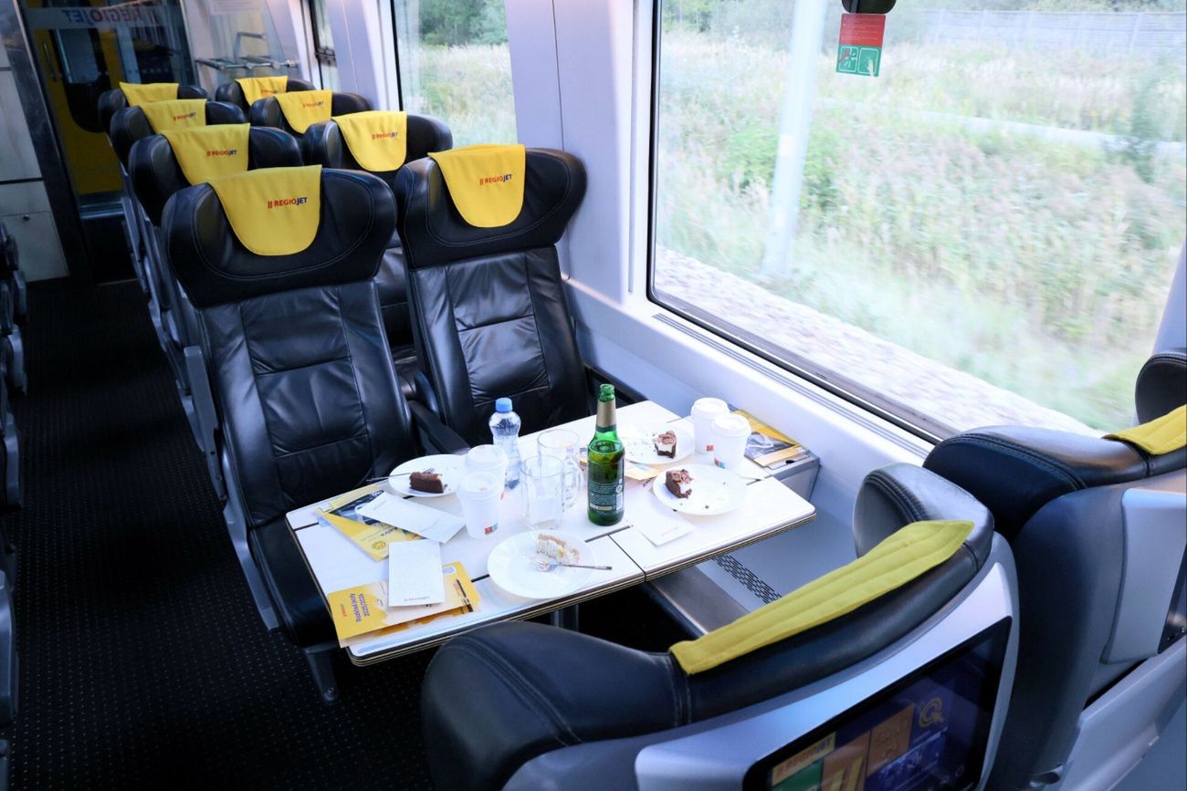 Czeski przewoźnik zaskoczył cenami w Polsce. Tyle kosztuje ciastko