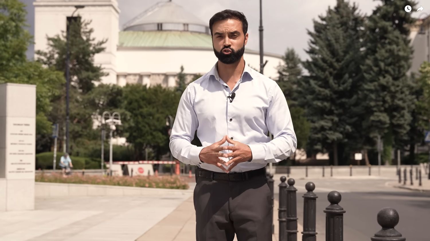 Youtuber oskarżany o dezinformowanie w prezydenckiej radzie. Jest głos premiera