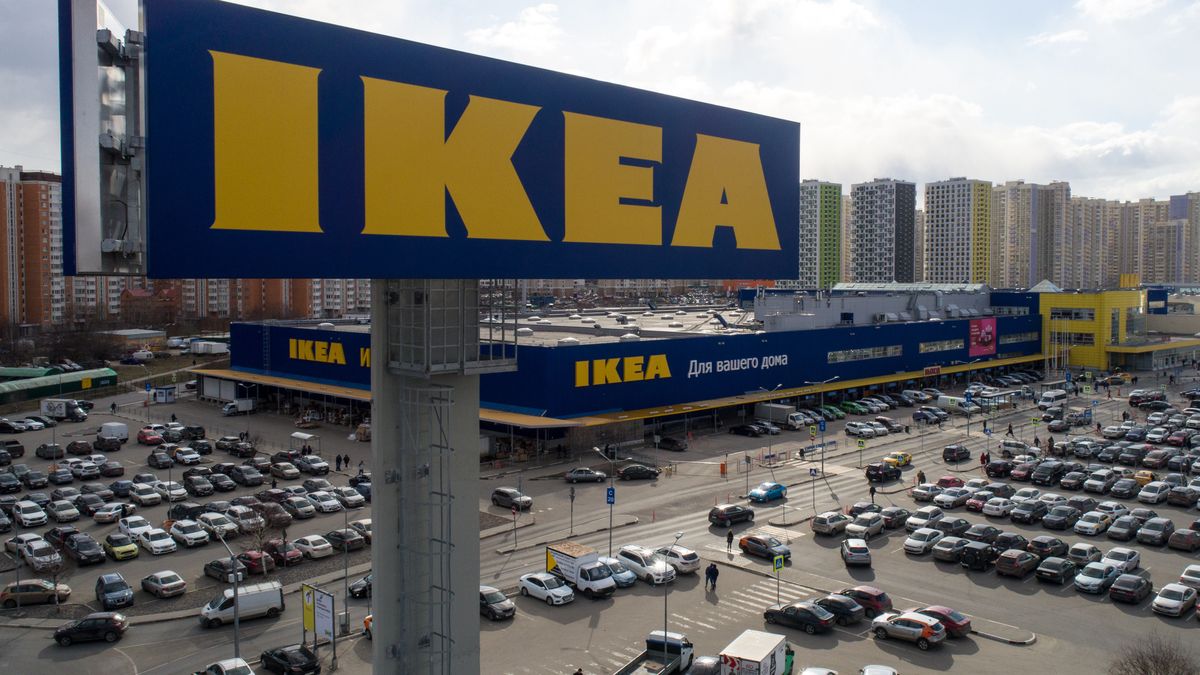 IKEA otwiera się na klientów. Co z restauracjami na terenie sklepów?