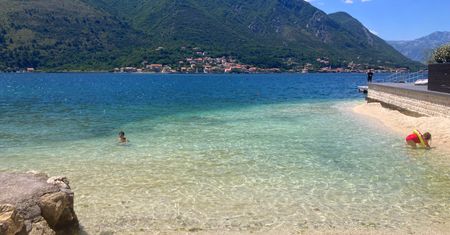 Rajskie plaże i bałkański klimat. Konkurencja Chorwacji zaskakuje