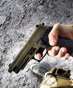 Belgia. Obława na wojskowego. Jest uzbrojony po zęby