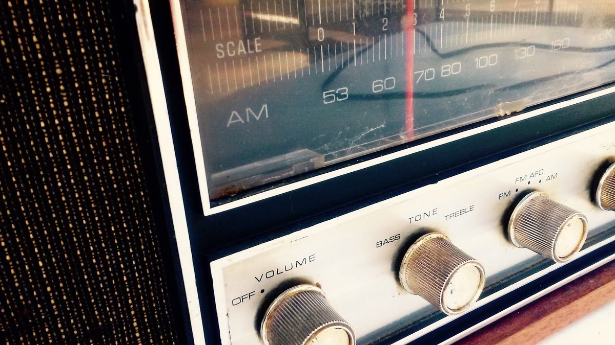 Wiadomość zakodowana w radiowym hicie pomogła uratować więźniów (Lic. CC0)
