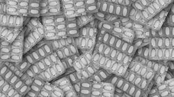 Naproksen w ciągu godziny obniża o 82 proc. ilość wirusów w płucach? Lekarze wyjaśniają