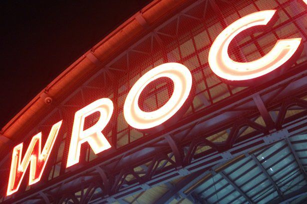 7 rad, jak zrobić smartfonem lepsze zdjęcia nocą w mieście [poradnik]