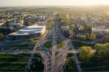 Pogoda w Krakowie. Prognoza na wtorek 4 listopada. Bardzo wysokie ciśnienie, lokalne mgły