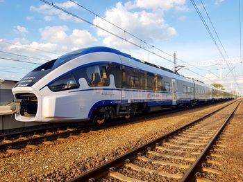 PKP IC potwierdza: pociąg do Wrocławia nie zatrzyma się w Koninie. Ale będą nowe połączenia