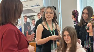 Bełchatów: Targi edukacyjne. Szkoły średnie kusiły dziś ósmoklasistów