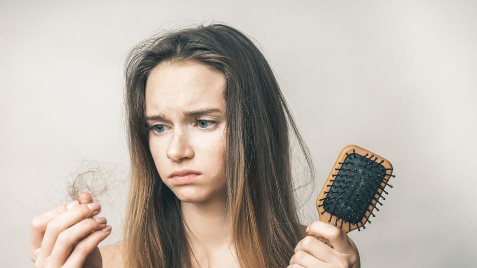 Wypadanie włosów może mieć nietypowe przyczyny