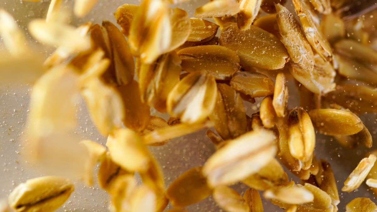 oats flake dancing captured with high speed sync"nXvisionoats, flake, oats flake