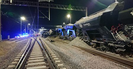 Wykolejenie pociągu towarowego pod Lublinem. Straty wyniosły ponad 6 mln zł