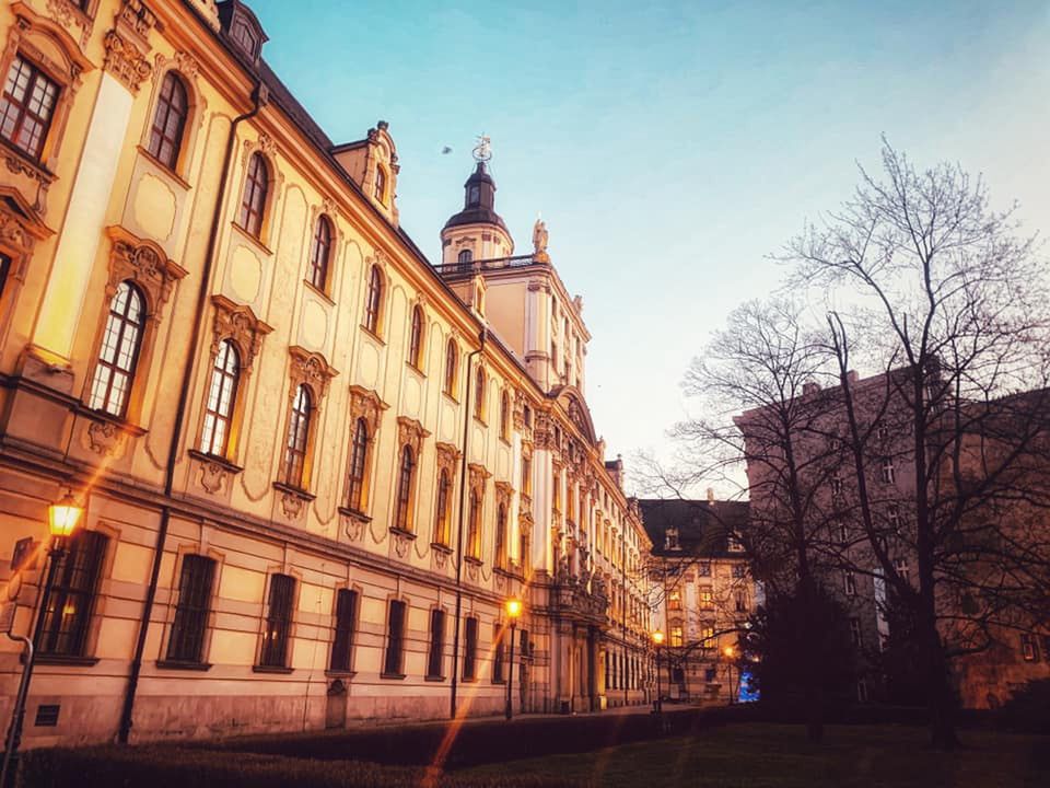 Protest studentów we Wrocławiu. Nie chcą nauki stacjonarnej 