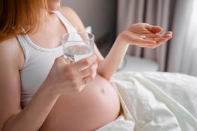 Opryszczka w ciąży – czy jest niebezpieczna dla dziecka?