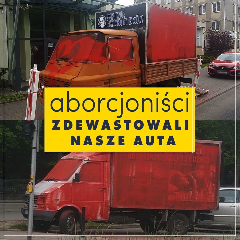 Warszawa. Antyaborcyjne furgonetki zamazane farbą