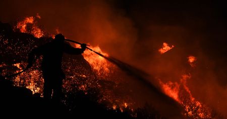 Pożar na greckiej wyspie. Władze podjęły decyzję o ewakuacji mieszkańców