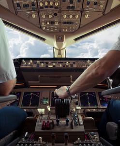 Polscy piloci latali z migrantami. "Za ich wywiezienie płaci się ogromne pieniądze"